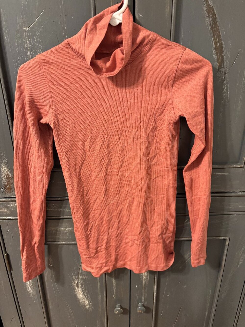 Lululemon Yin Vibes Turtleneck